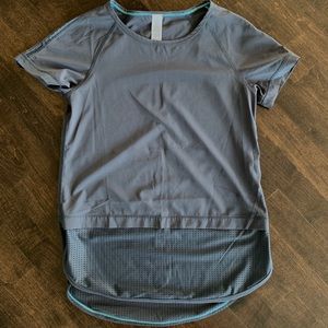SALE Ivivva (Lululemon girls) gray athletic tshirt